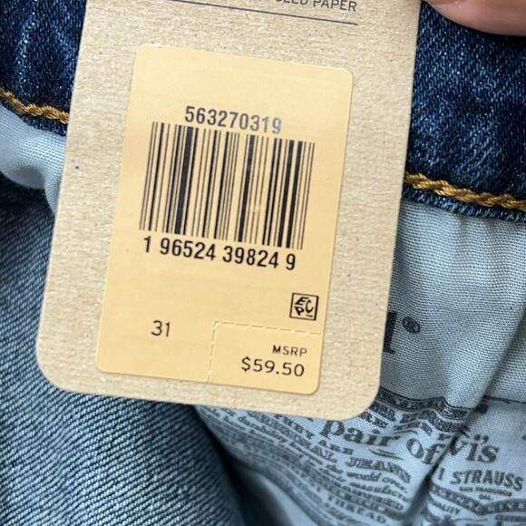 NWT Levi's 501 Button Fly Cut Off Women's Sz. 31 Denim Shorts Blue Medium Wash - Picture 4 of 9